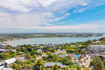 11 Michael Avenue, Mount Pleasant