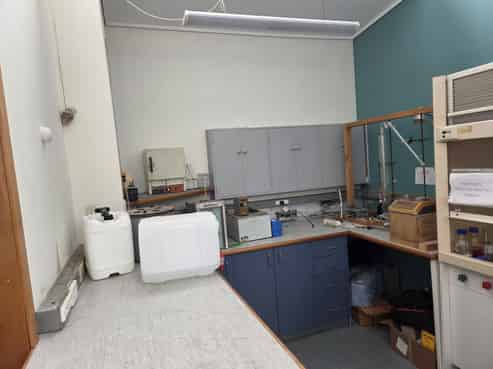 Business Units for Lease - Prime Location