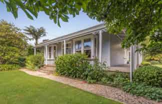 55 Packard Road, Takaka