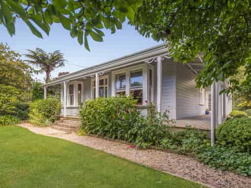 55 Packard Road, Takaka