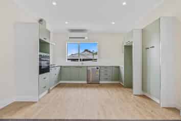 35 High Street, Parkside