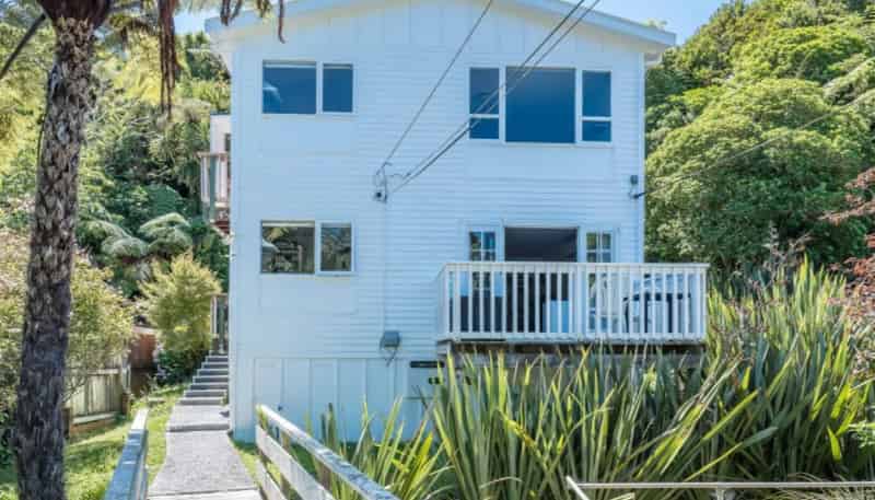 30A Friend Street, Karori