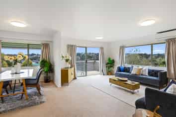 12a Sunnyfield Crescent, Glenfield