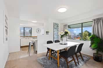 12a Sunnyfield Crescent, Glenfield