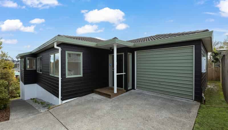12a Sunnyfield Crescent, Glenfield