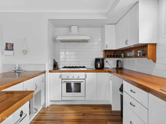 20 View Street, Maungaturoto