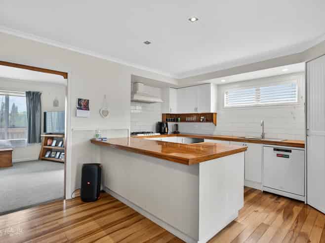 20 View Street, Maungaturoto