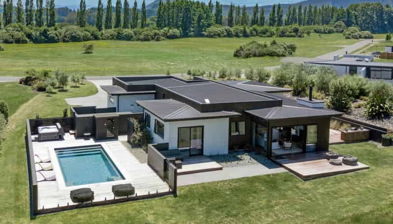 14 The Fairways, Kinloch