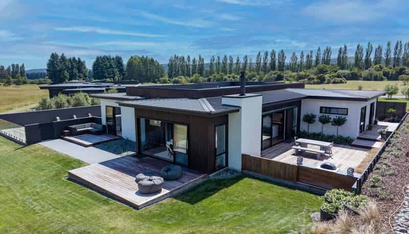 14 The Fairways, Kinloch