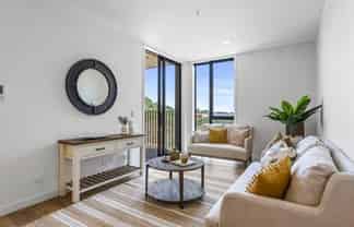 502/2 Grahame Breed Drive, Three Kings