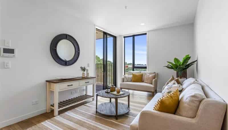 502/2 Grahame Breed Drive, Three Kings