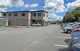 76M² BRAND NEW OFFICE FOR LEASE
