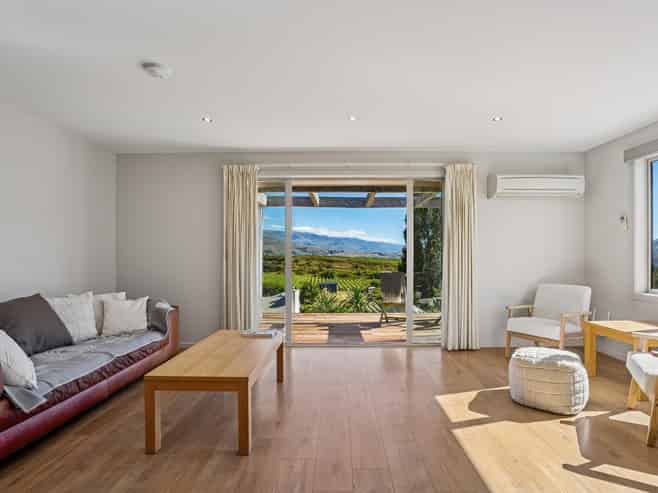 32 Hall Road, Bannockburn