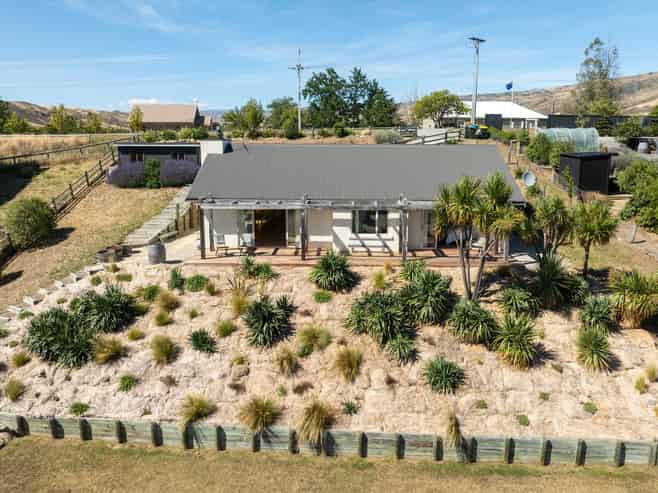 32 Hall Road, Bannockburn