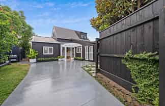 9A Hanlon Crescent, Devonport