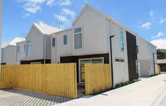 2/408a  Barrington St, Spreydon