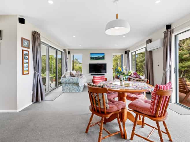 14 Ngapuke Lane, Parua Bay