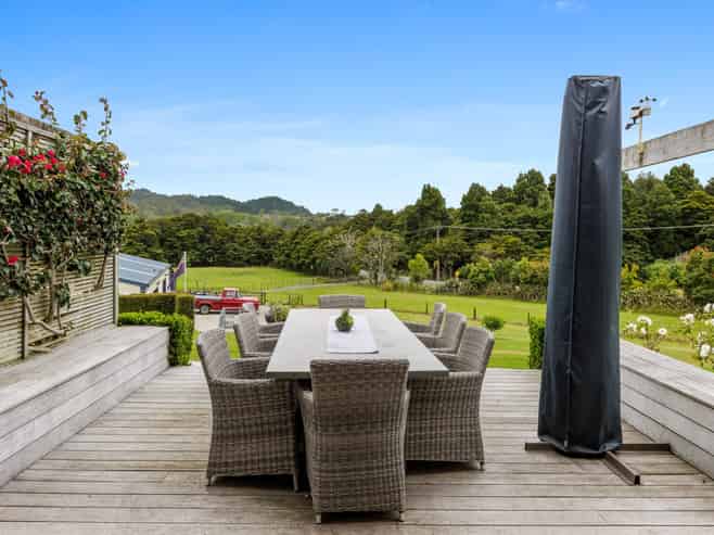 7 Pebble Brook Road, Wainui