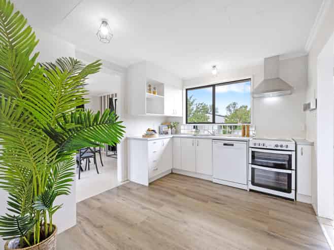 51A McBratneys Road, Dallington