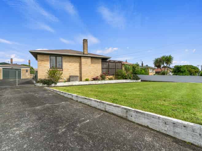 15 Bailey Street, Huntly