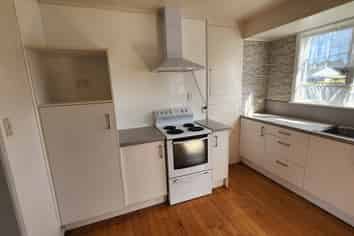 34 Paterson, Frankton