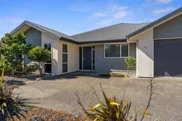 39 Sanctuary Drive, STOKE