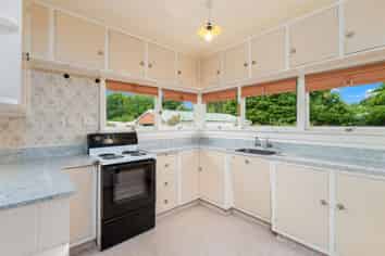 2 Brook Street, SOUTHBRIDGE