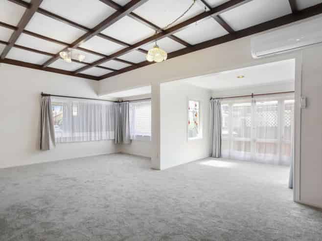 32 Winstone Road, Mount Roskill