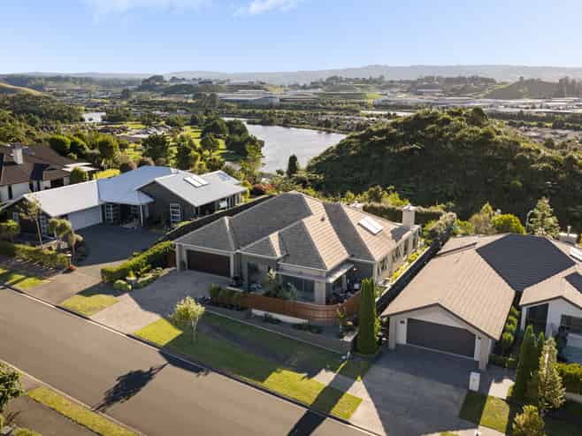 28 Rexford Heights, Pyes Pa