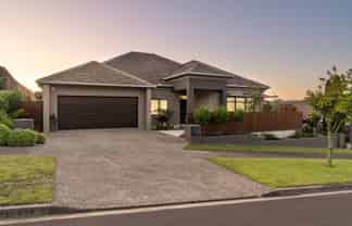 28 Rexford Heights, Pyes Pa