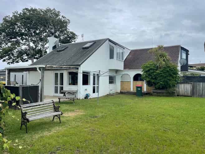 26A Salem Place, Torbay