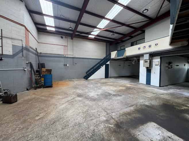 AFFORDABLE, PRACTICAL INDUSTRIAL UNIT
