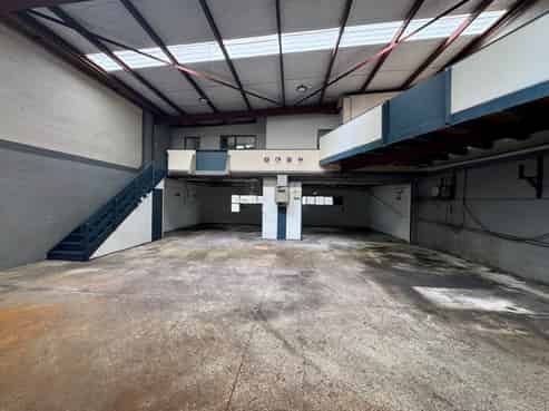 AFFORDABLE, PRACTICAL INDUSTRIAL UNIT
