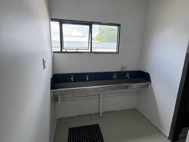 AFFORDABLE, PRACTICAL INDUSTRIAL UNIT
