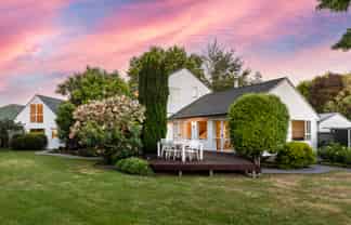 7 Merton Place, Bryndwr