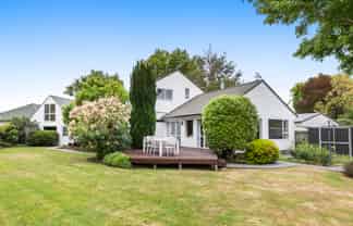 7 Merton Place, Bryndwr