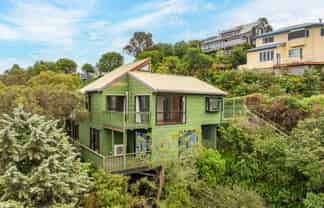 128 Priestley Terrace, Bluff Hill