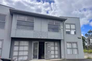 Functional industrial unit with excellent exposure