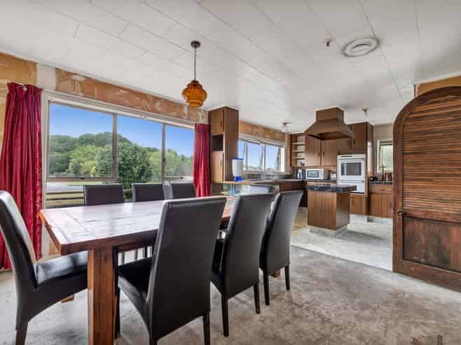 19 Tybalt Street, Stratford