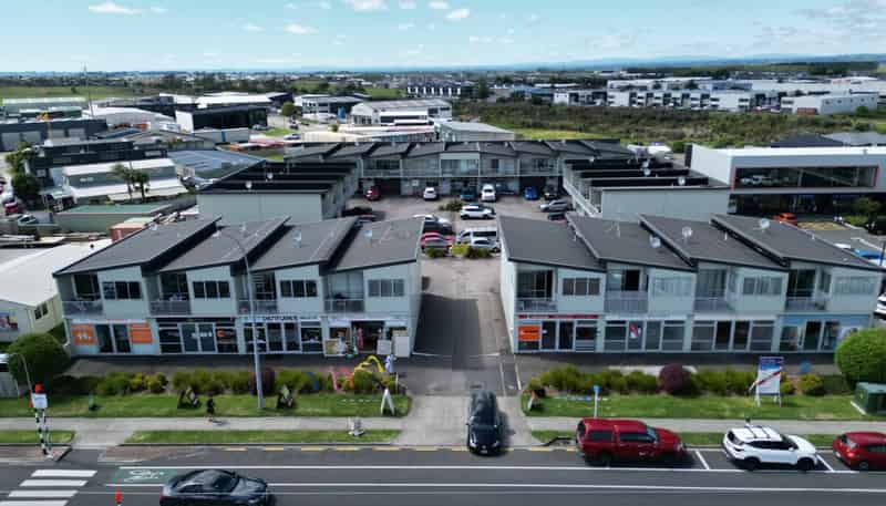 18/60 Parton Road, Papamoa