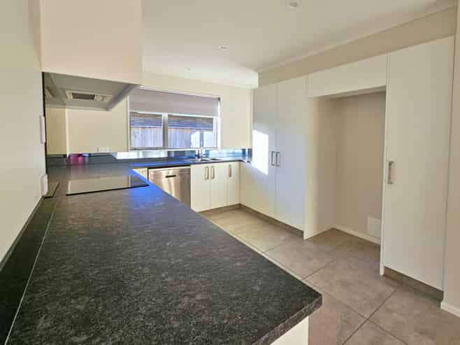 32 Catalina Crescent, Burleigh