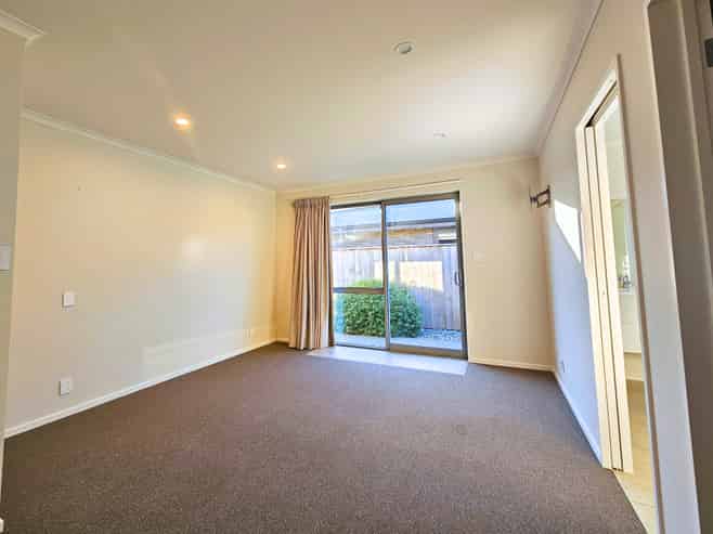 32 Catalina Crescent, Burleigh