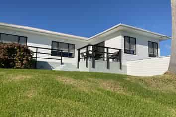 156 Goat Island Road, Leigh