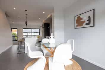 10 Alexander Willis Crescent, Hobsonville