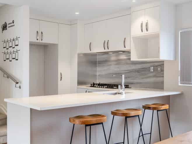 73 Bordeaux Parade, Te Atatu South