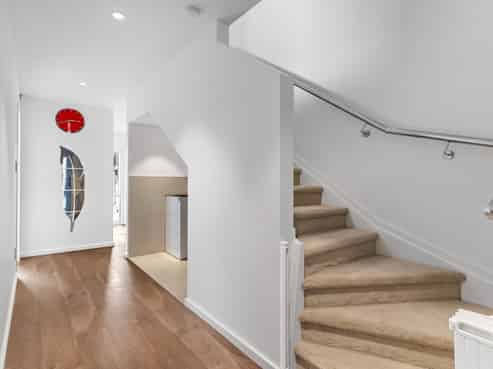 73 Bordeaux Parade, Te Atatu South