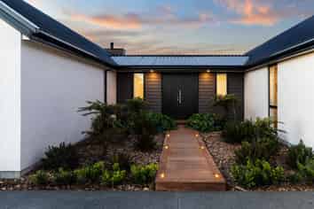 254 Verdeco Boulevard, Lincoln