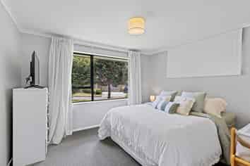 6 Gates Lane, Woolston