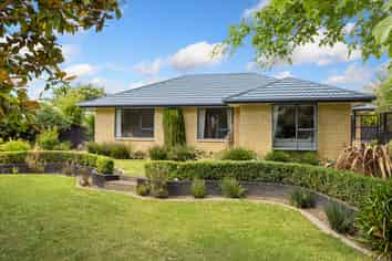 6 Gates Lane, Woolston