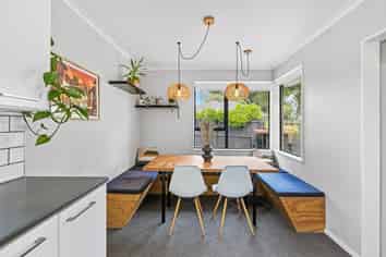 6 Gates Lane, Woolston